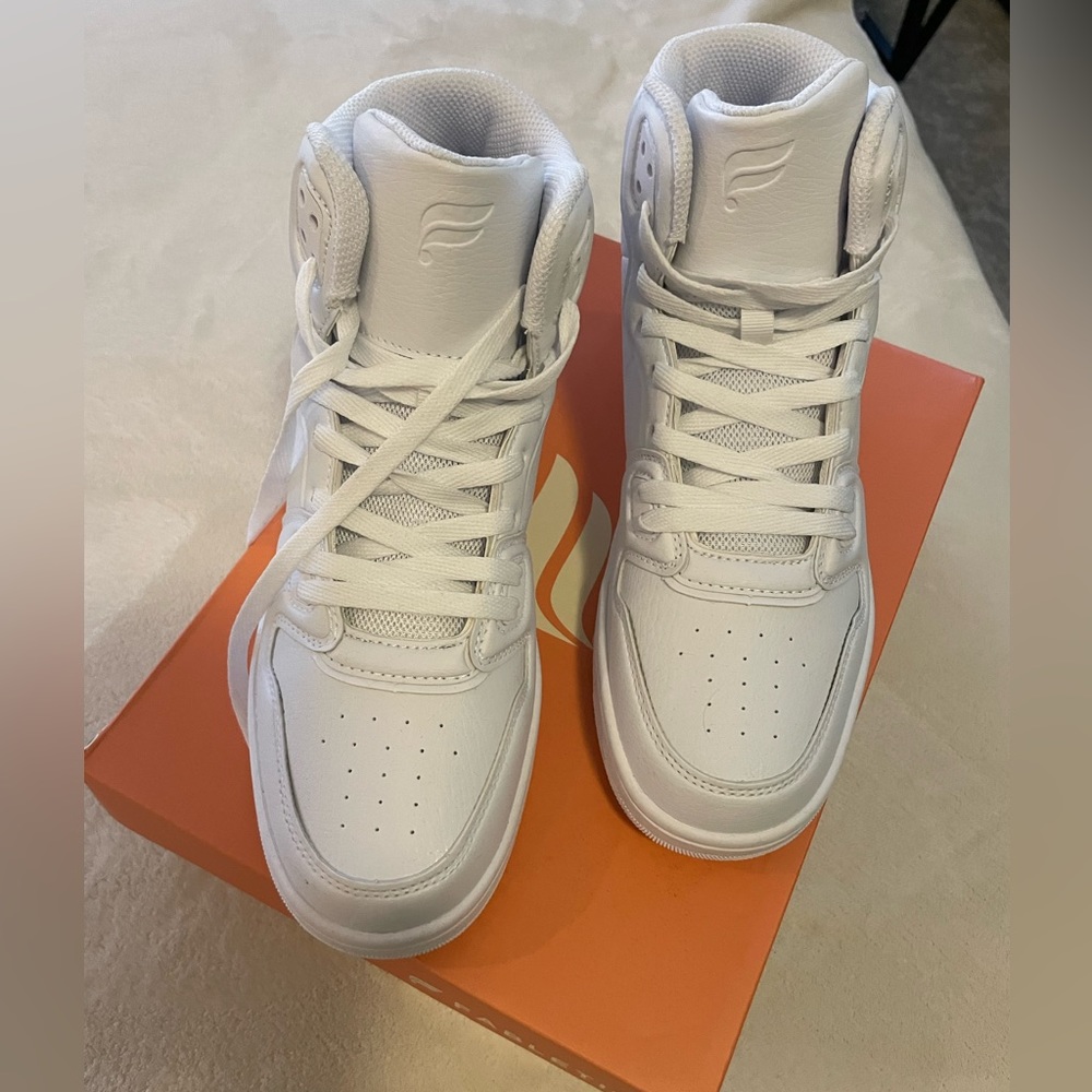 Fabletics Size 9.5 Lifestyle High Top Sneaker White